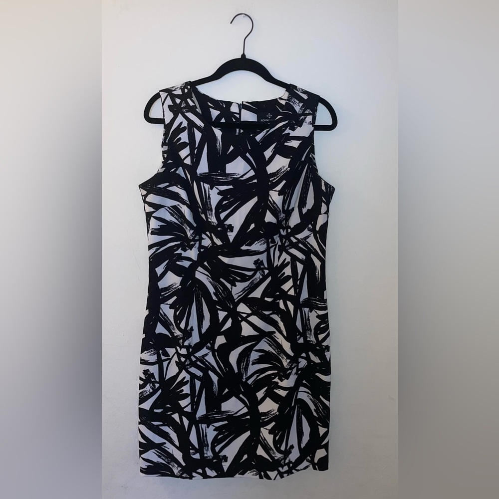 Ronni Nicole Black & White Abstract Print Sleeveless Shift Dress Size 12